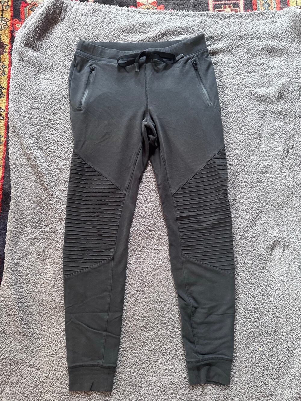 ALO Yoga Urban Moto Womens gray Sweatpants Joggers Size Medium